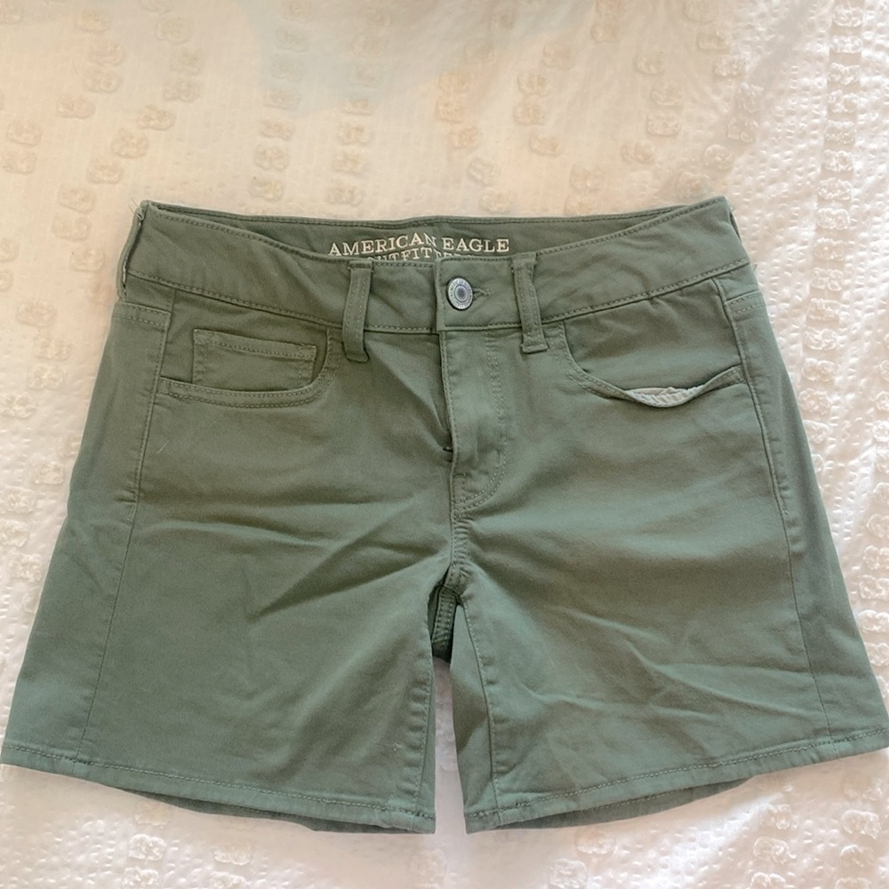 American Eagle Super Stretch Midi Shorts